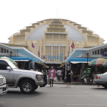 Golden Boat Guesthouse Phnom Penh Esterno foto