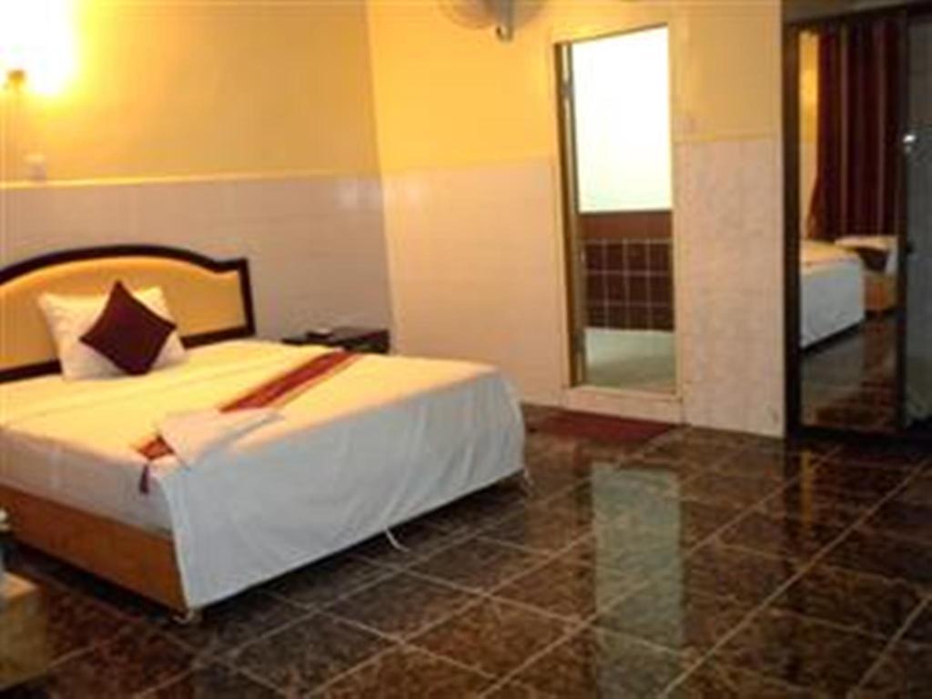 Golden Boat Guesthouse Phnom Penh Esterno foto