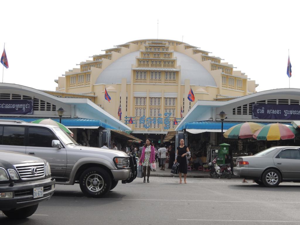 Golden Boat Guesthouse Phnom Penh Esterno foto