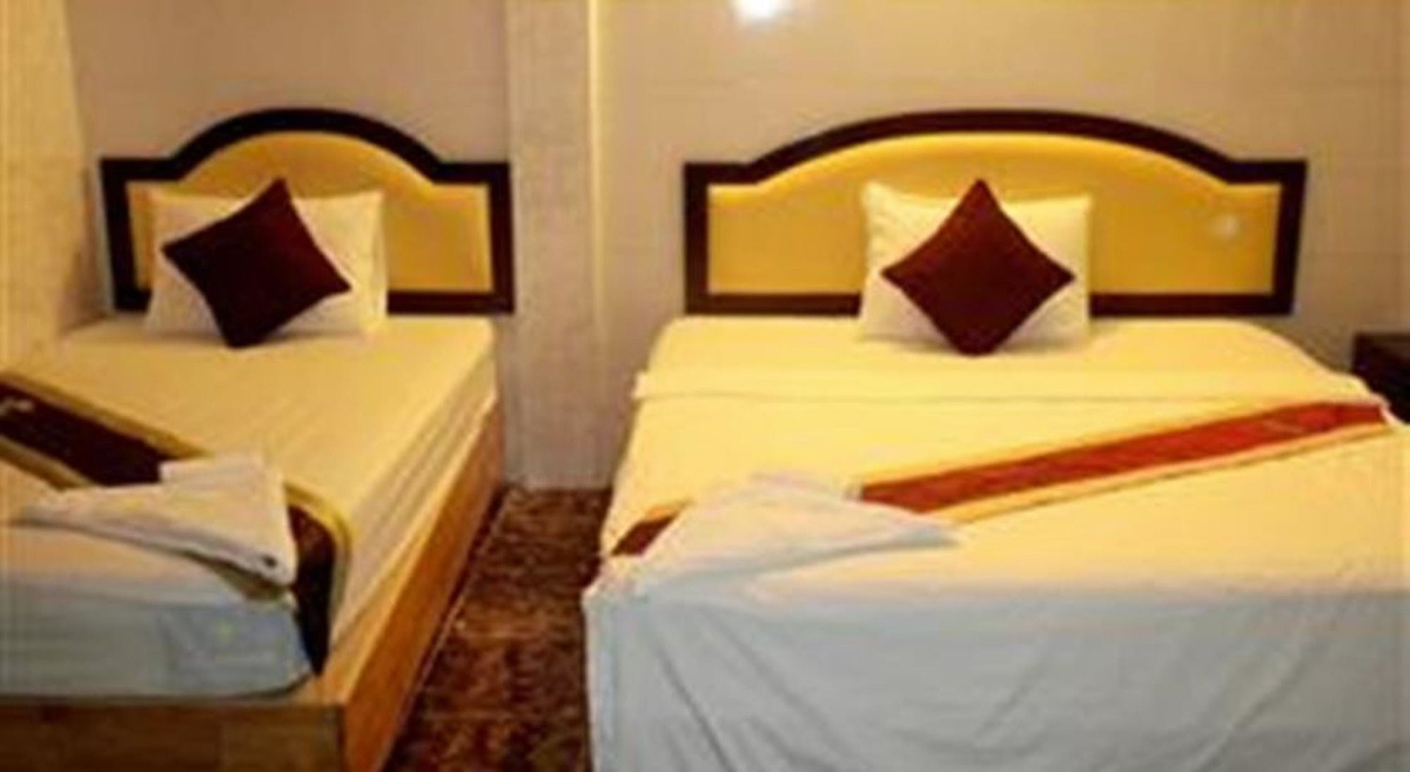 Golden Boat Guesthouse Phnom Penh Esterno foto