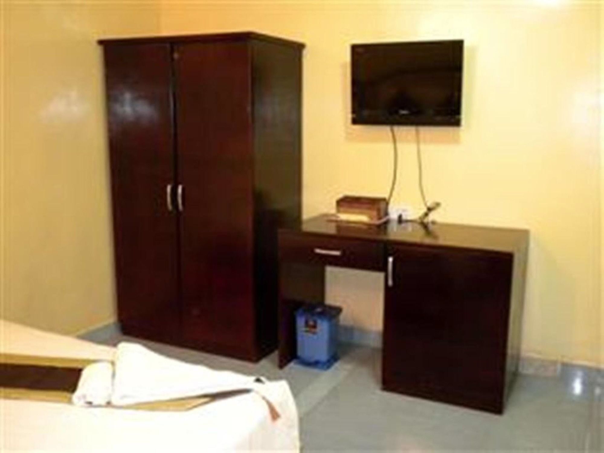 Golden Boat Guesthouse Phnom Penh Esterno foto